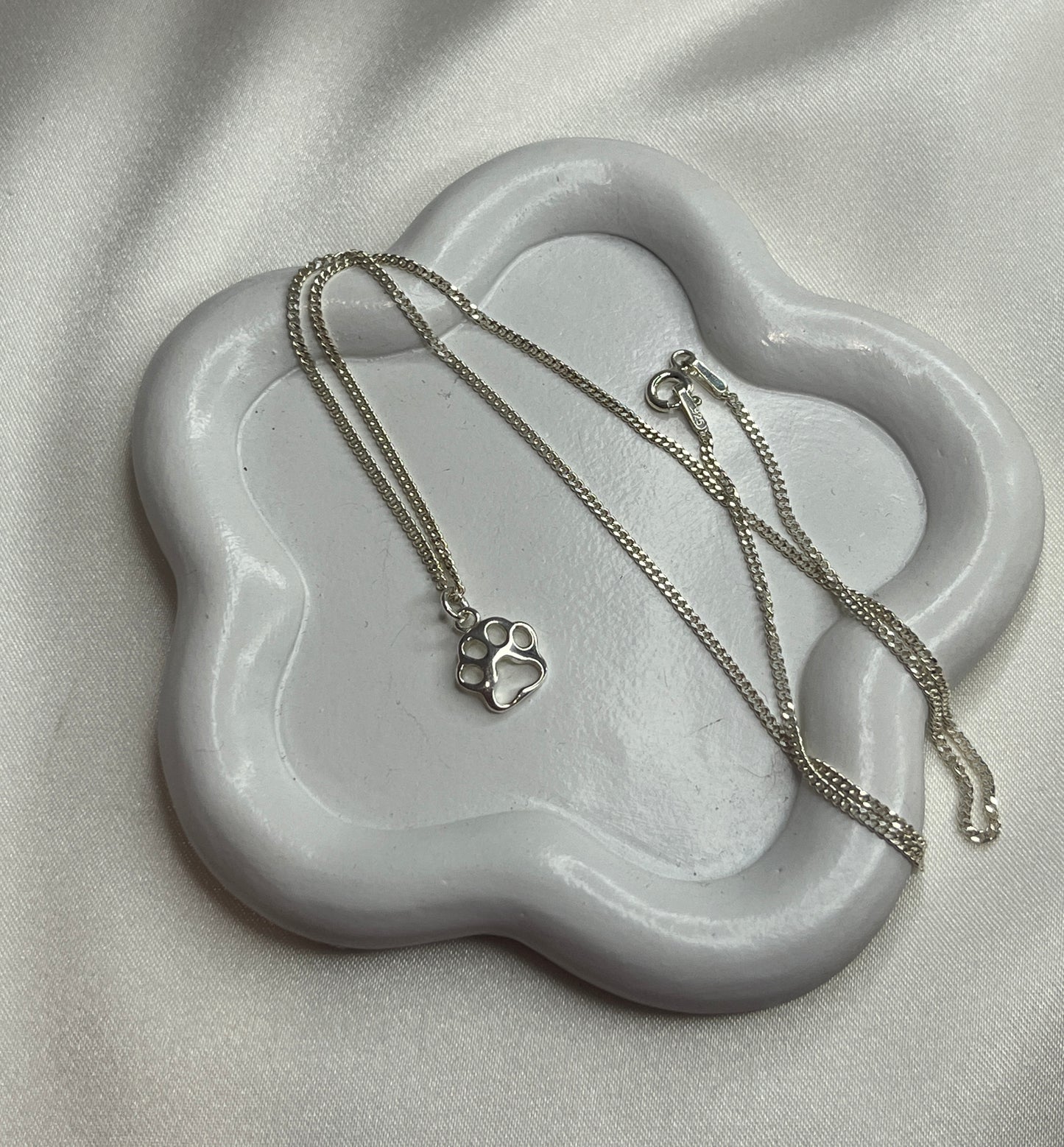 Paw Chain