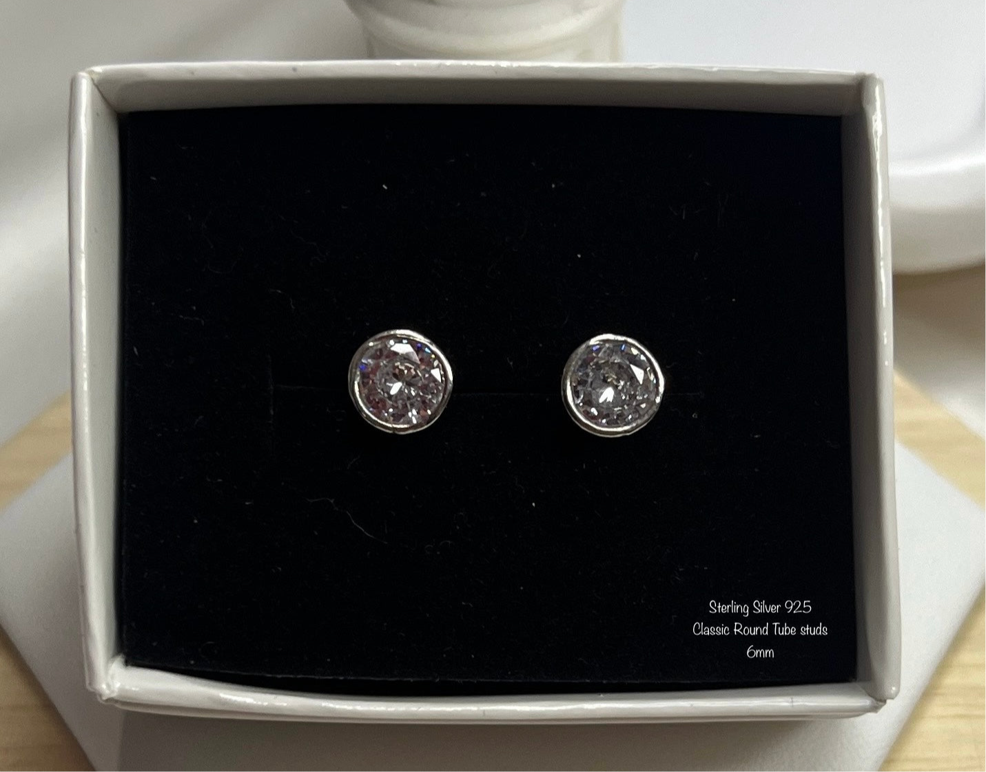 Round Tube Studs