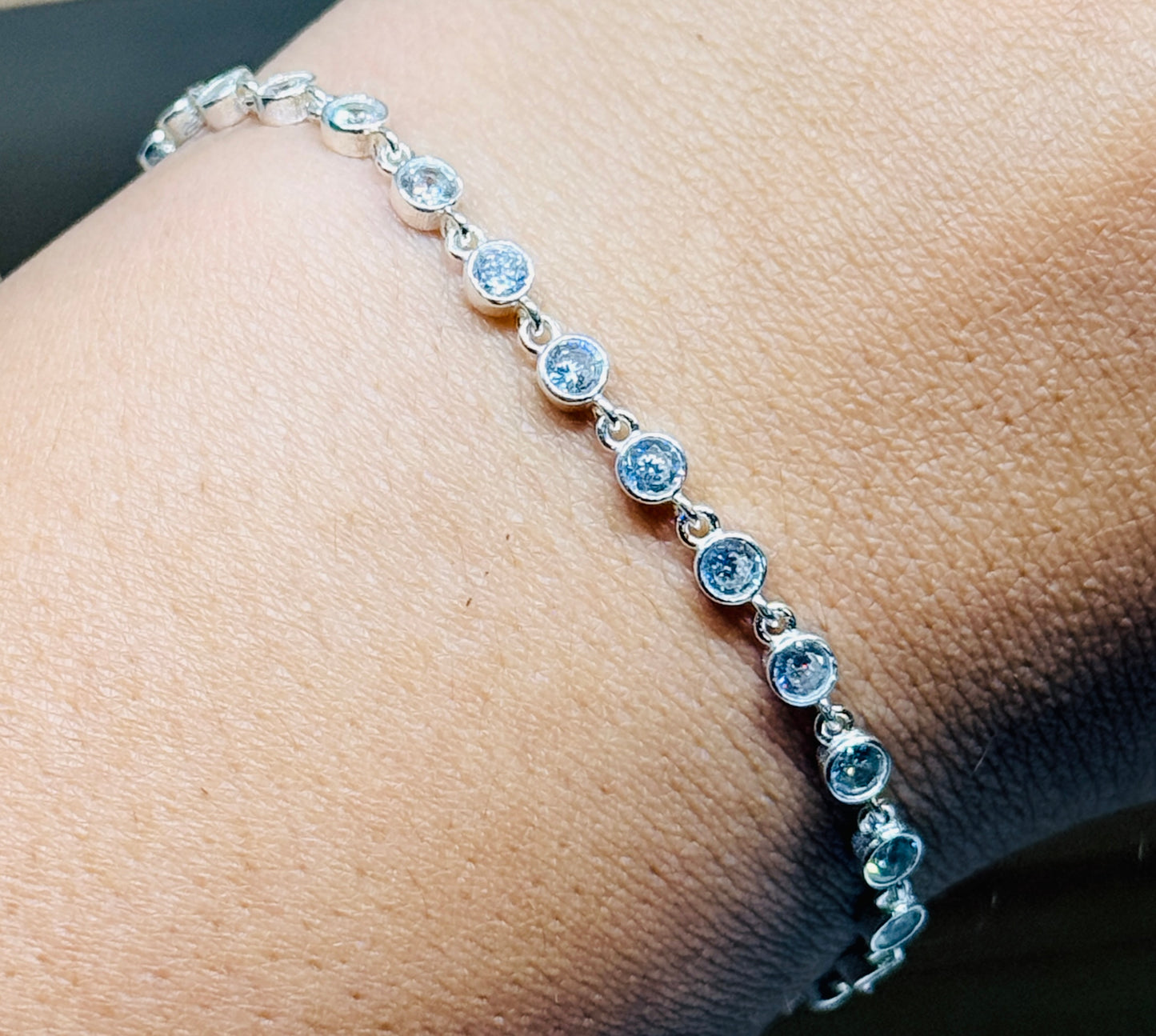 Tube Link bracelet - clear stones