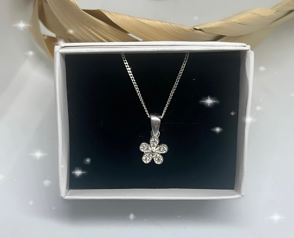 Flower necklace - 45cm