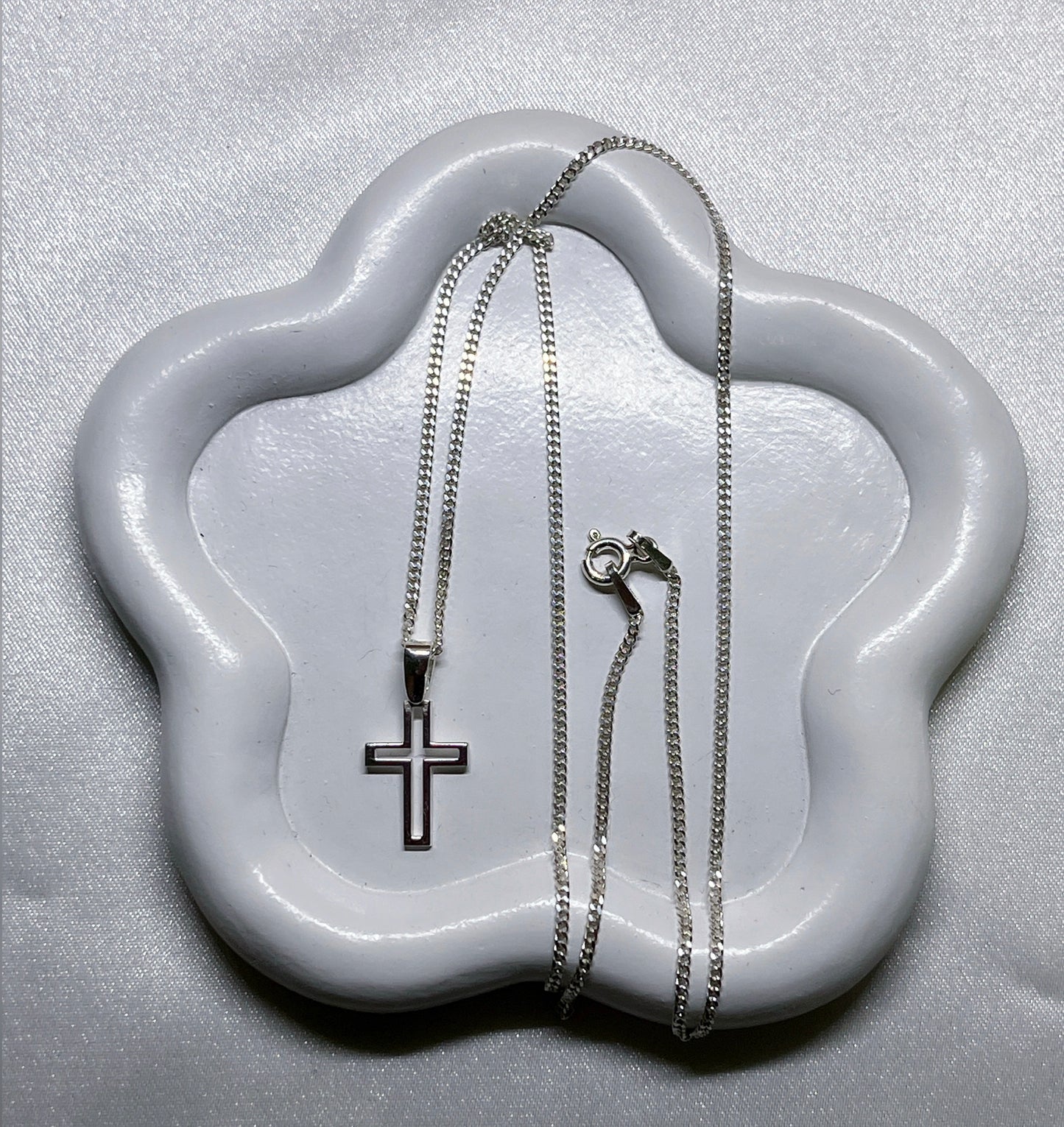 Cross Outline Necklace