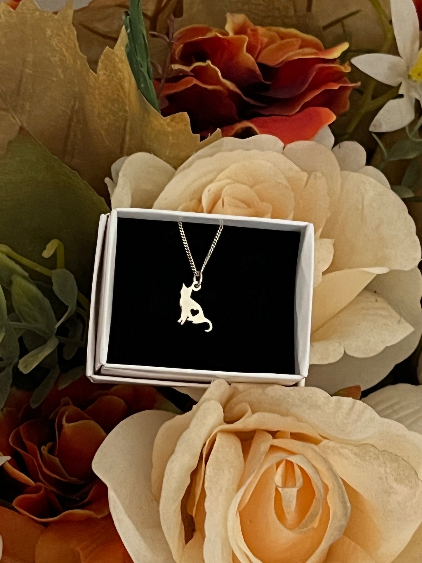 Sitting Cat Necklace (1cm)- Handmade - By order only
