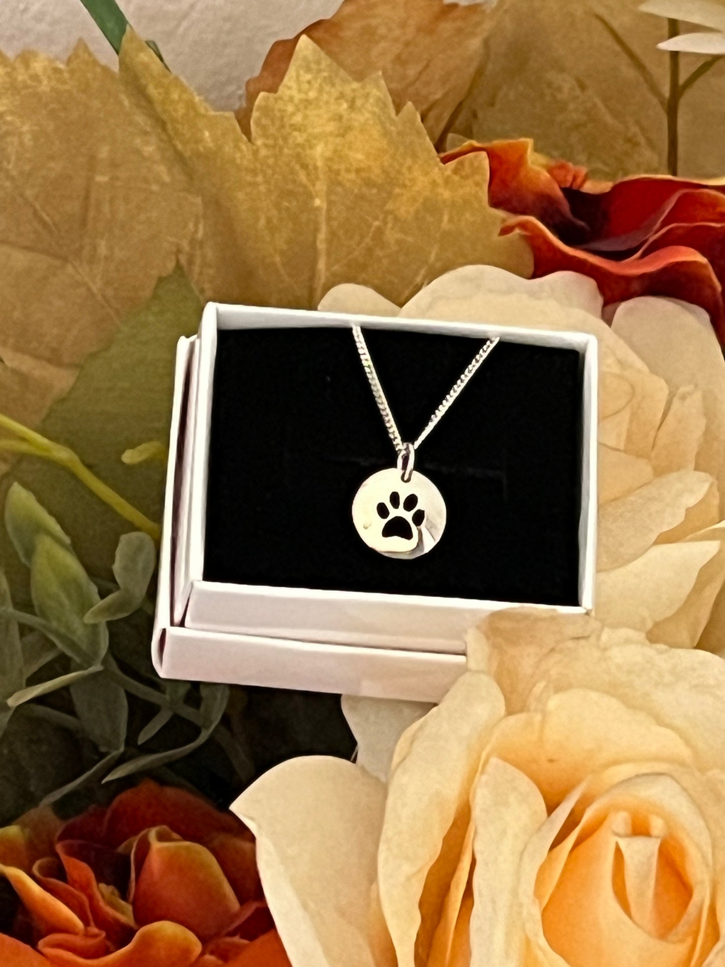 Disc Paw necklace - Handmade - By order only