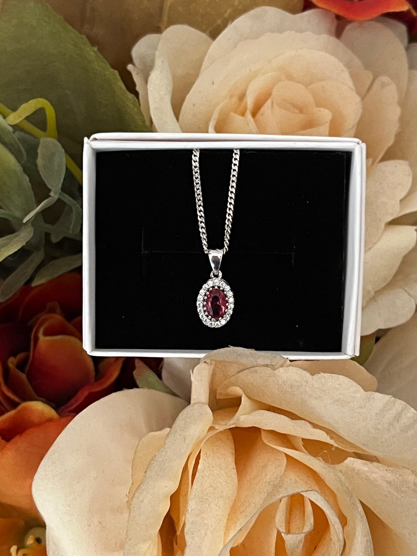 Oval necklace - Red