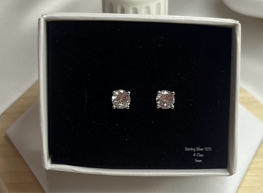 Classic 4-Claw cz studs