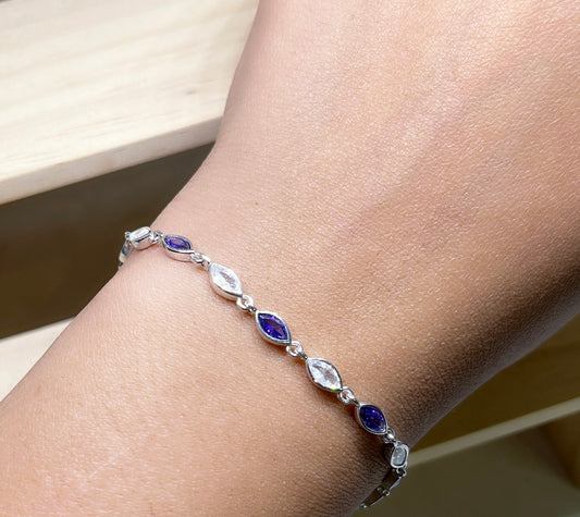 Fancy Oval design bracelets (2 colours available)