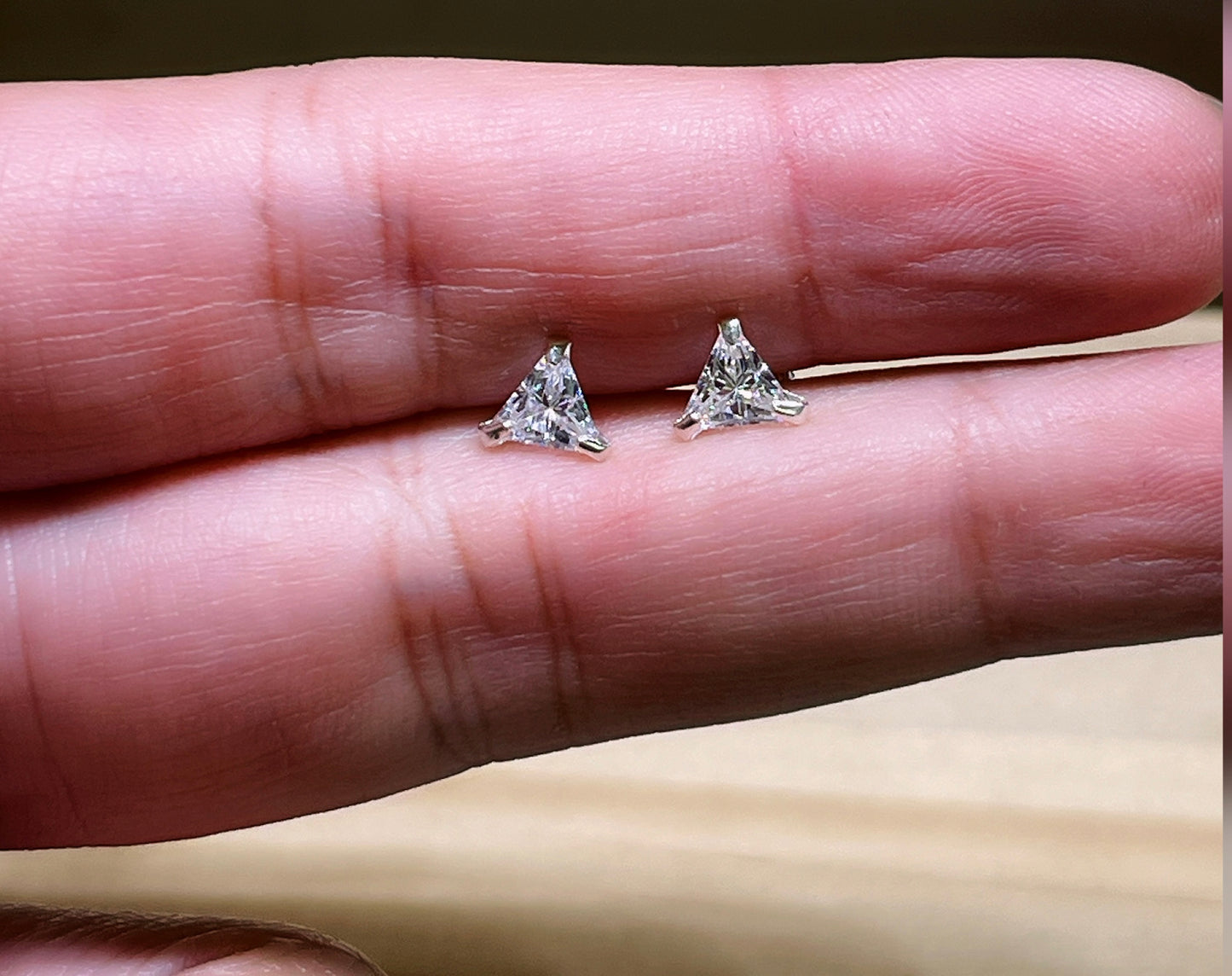 Triangle studs