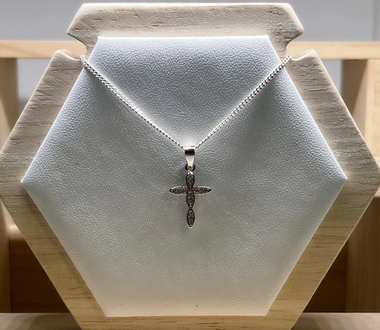 Fancy Cross Necklace - Flower design